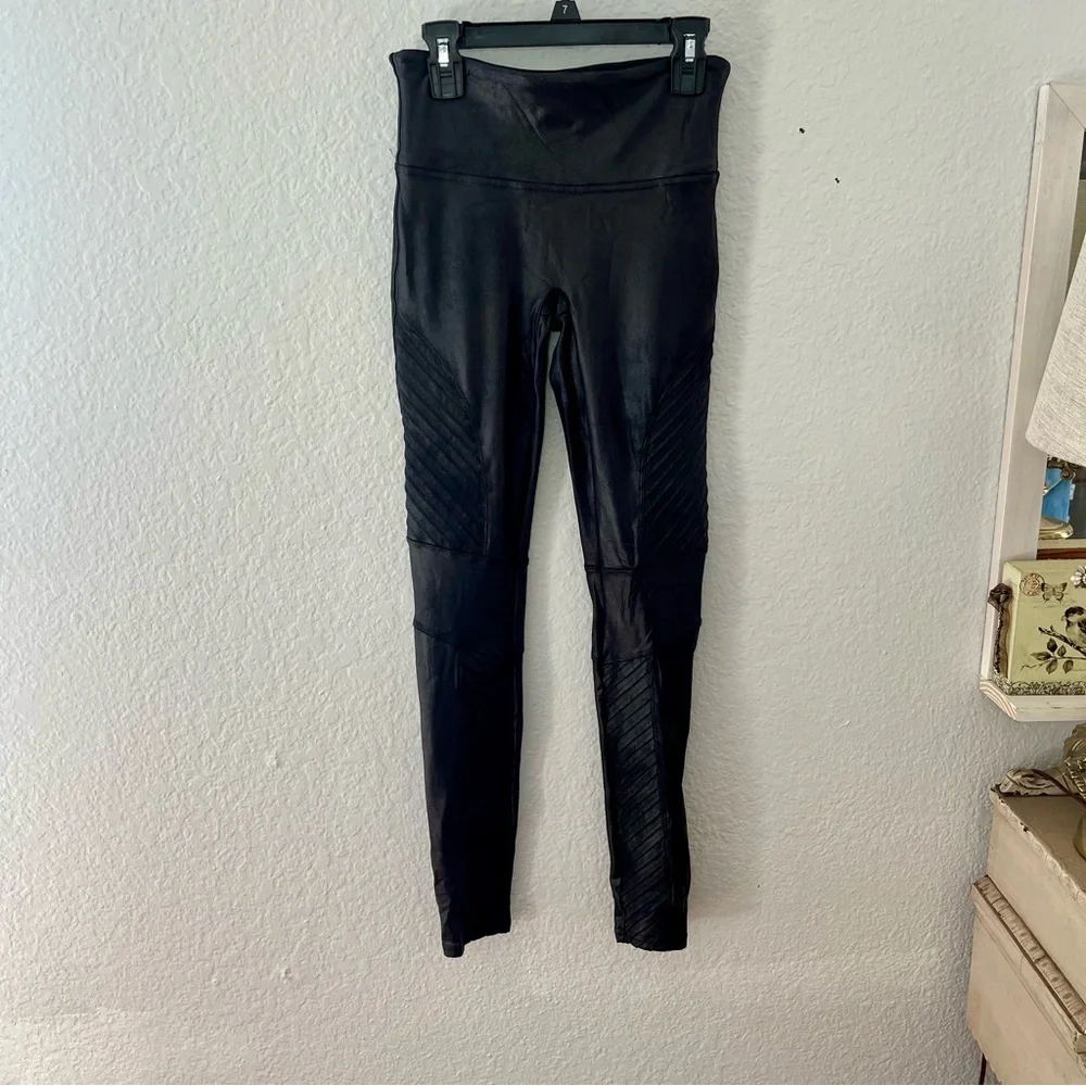 Spanx Faux Leather Moto Leggings Black Size Small - Picture 3 of 11
